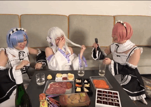 Cosplay Re: Zero Từ Anime Đến Tình Bạn Thân