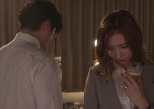 Cuộc Tái Ngộ Đau Lòng với gã Người Yêu Cũ Nơi Công Sở