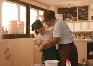 Tiệm Bánh Nhỏ Nơi Của Những Chiếc Sừng