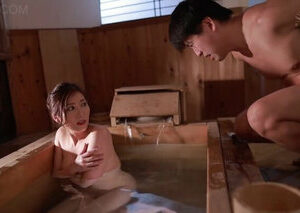 Áp Lực Gia Đình Biến Thành Sức Mạnh Gắn Kết Tình Yêu