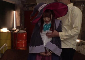 Phù Thủy Trẻ Và Khế Ước 30 Ngày Với Thực Thể Bóng Tối