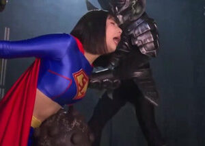 Cô Nàng Từ Sức Mạnh Vô Địch Đến Khi Vấp Ngã